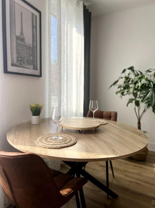 Appartement Cosy Et Lumineux Avec Parking Gratuit Кольмар Экстерьер фото